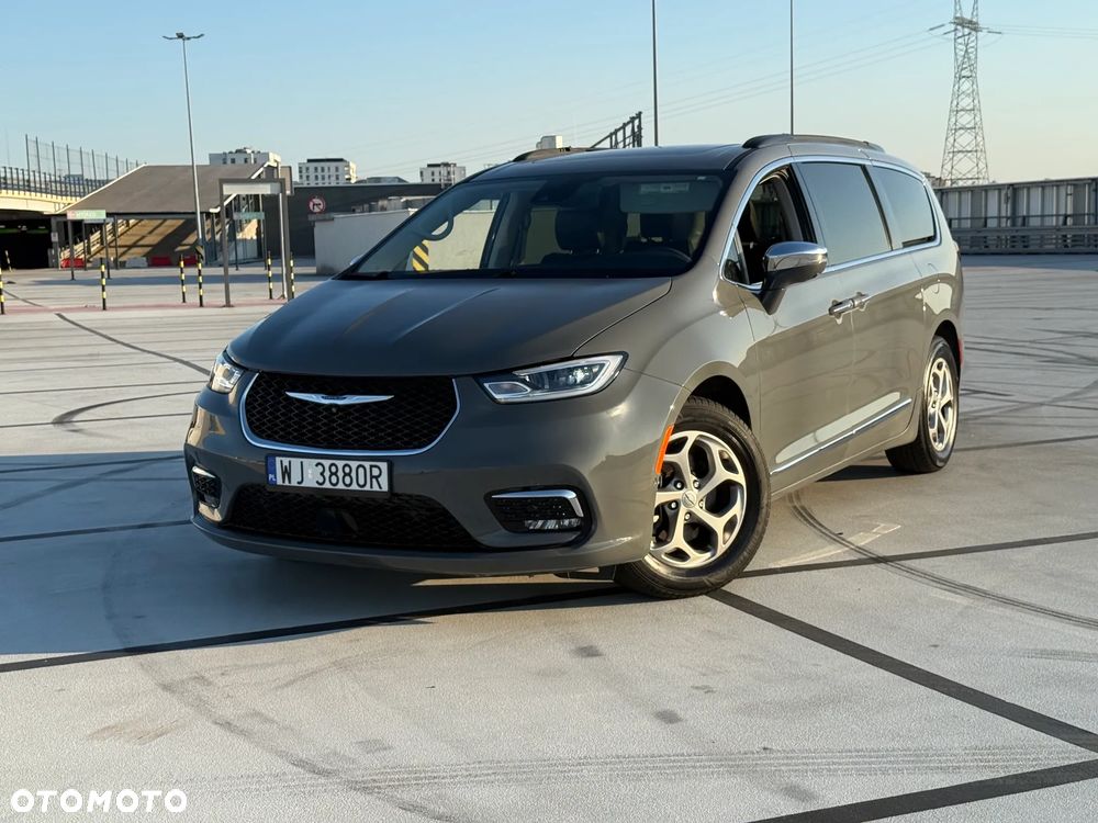 Chrysler Pacifica - 7