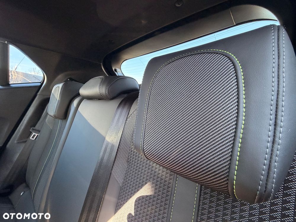 Peugeot 2008 1.5 BlueHDi GT S&S EAT8 - 26