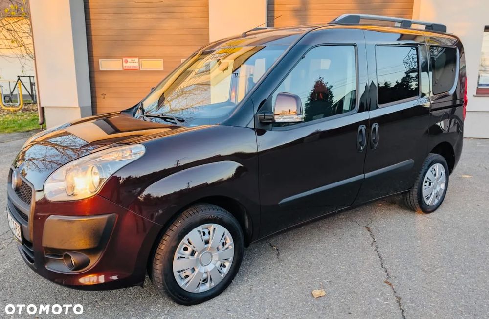 Fiat Doblo 1.4 16V Start&Stopp Dynamic Family - 32