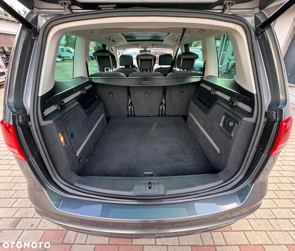 Volkswagen Sharan 2.0 TDI 4Motion BlueMotion Technology Highline - 26