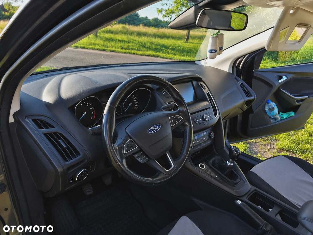 Ford Focus 1.0 EcoBoost Titanium ASS - 9