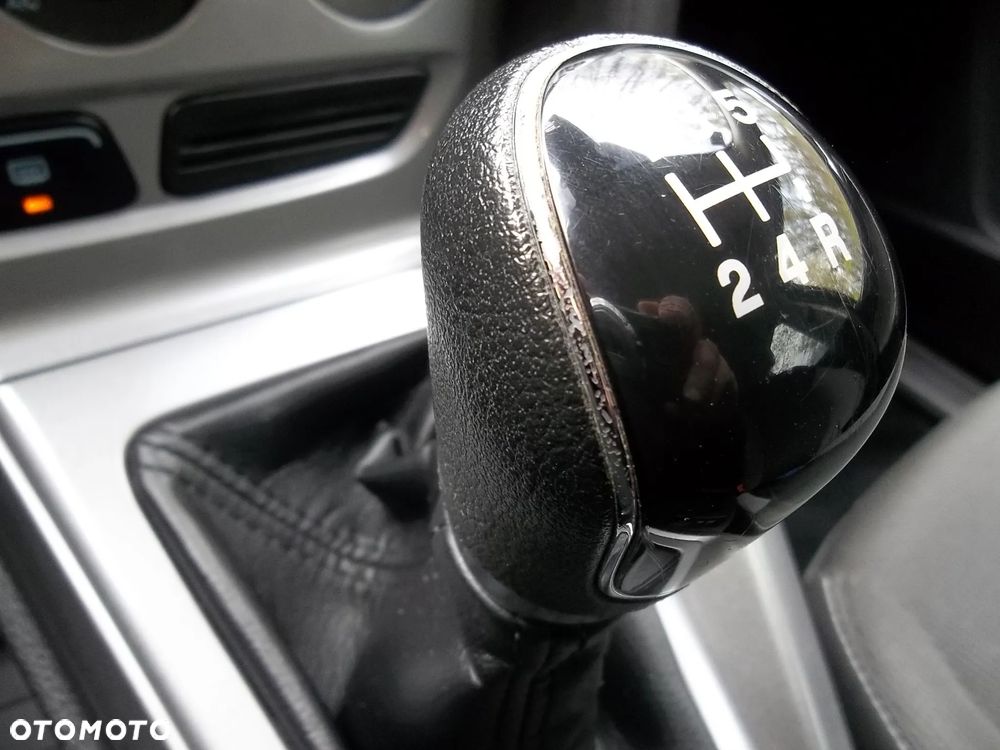 Ford Focus 1.6 Gold X (Edition) - 17