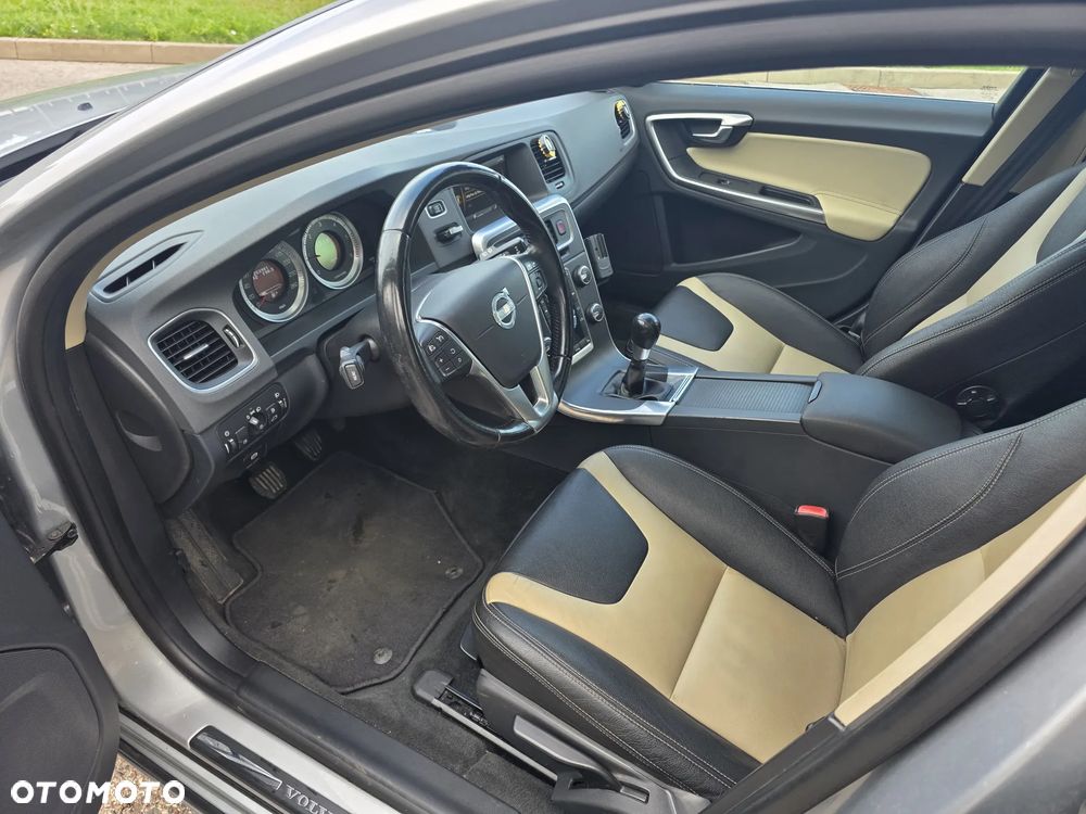 Volvo V60 D2 Edition - 2
