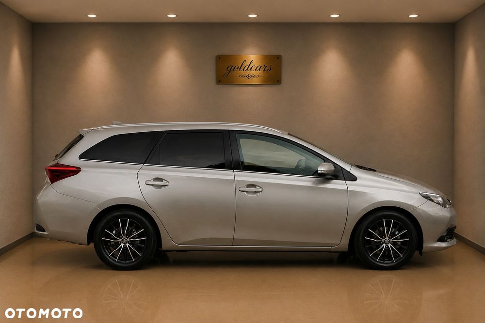 Toyota Auris 1.6 D-4D Premium - 9