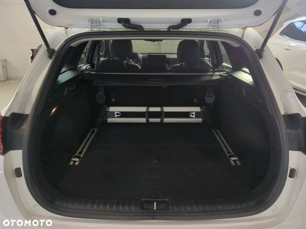 Kia Ceed - 8