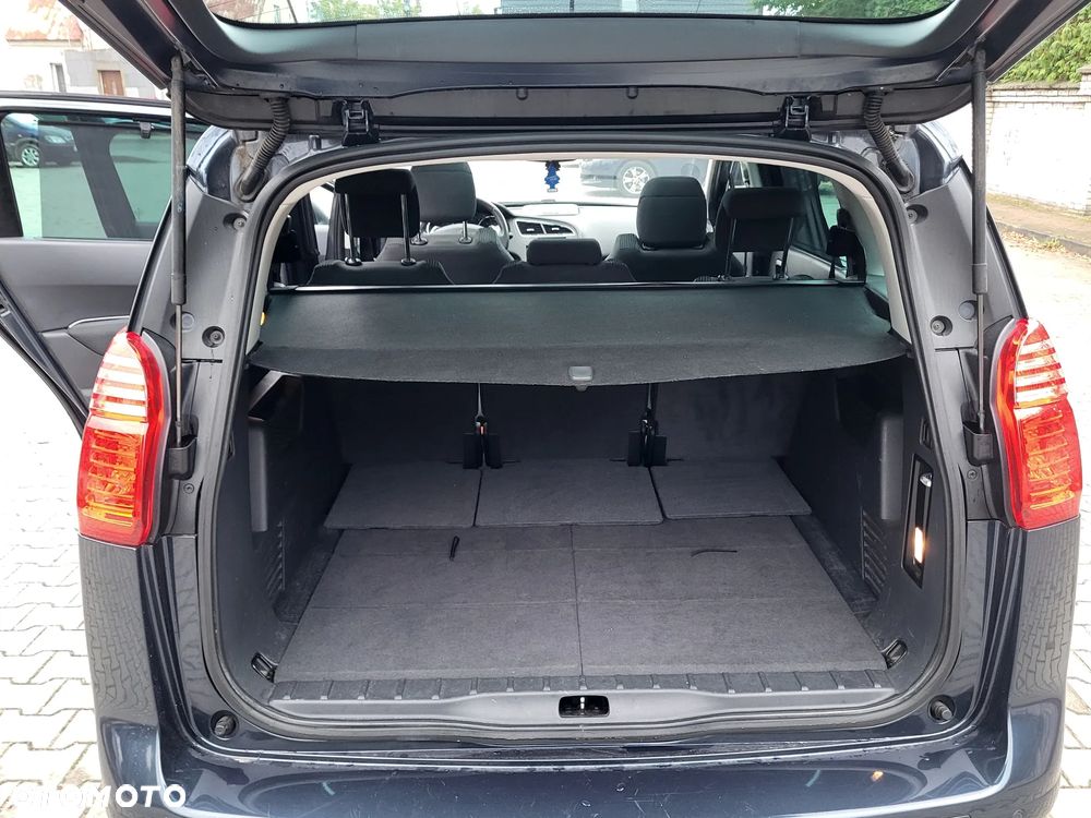 Peugeot 5008 1.6 HDi Premium - 26