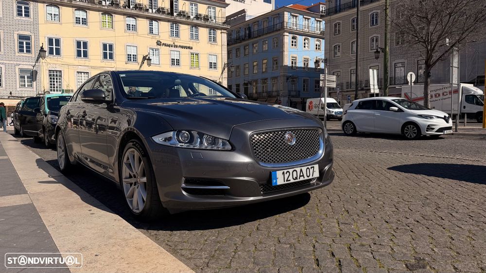 Jaguar XJ 3.0 D V6 LWB Premium Luxury - 1