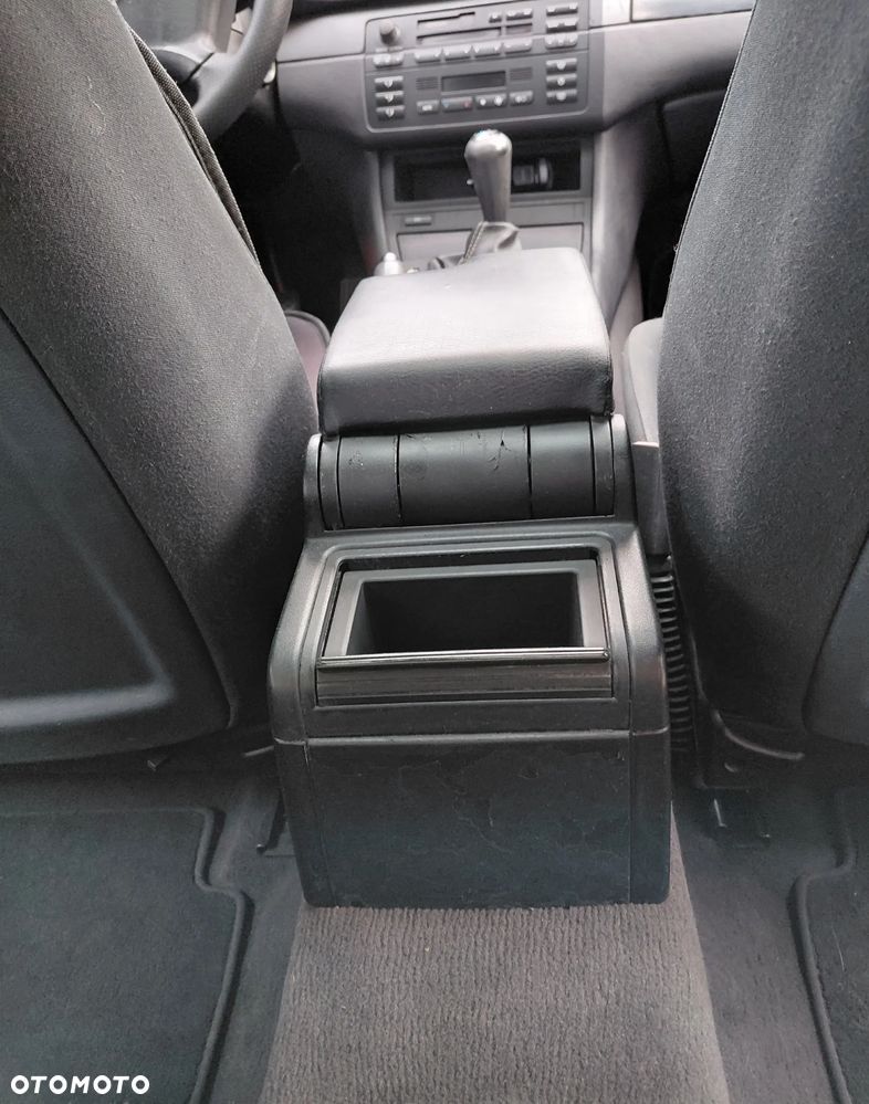 BMW Seria 3 316i - 12