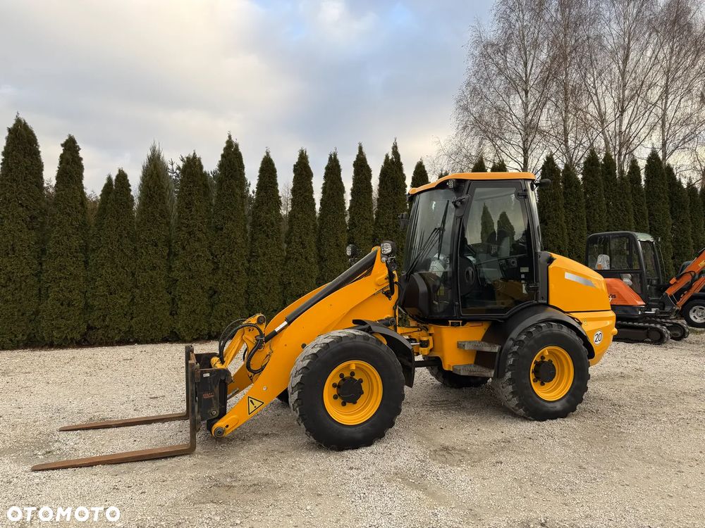 JCB 409 / JEDYNIE 2219 MTH!!! / SILNIK DEUTZ / PIĘKNIE UTRZYMANA / ORYGINAŁ / ZADBANA / SPROWADZONA Z NIEMIEC / BEZ DPF ADBLUE / SILNA / 407 408 406 60 70 M 506 509 - 7