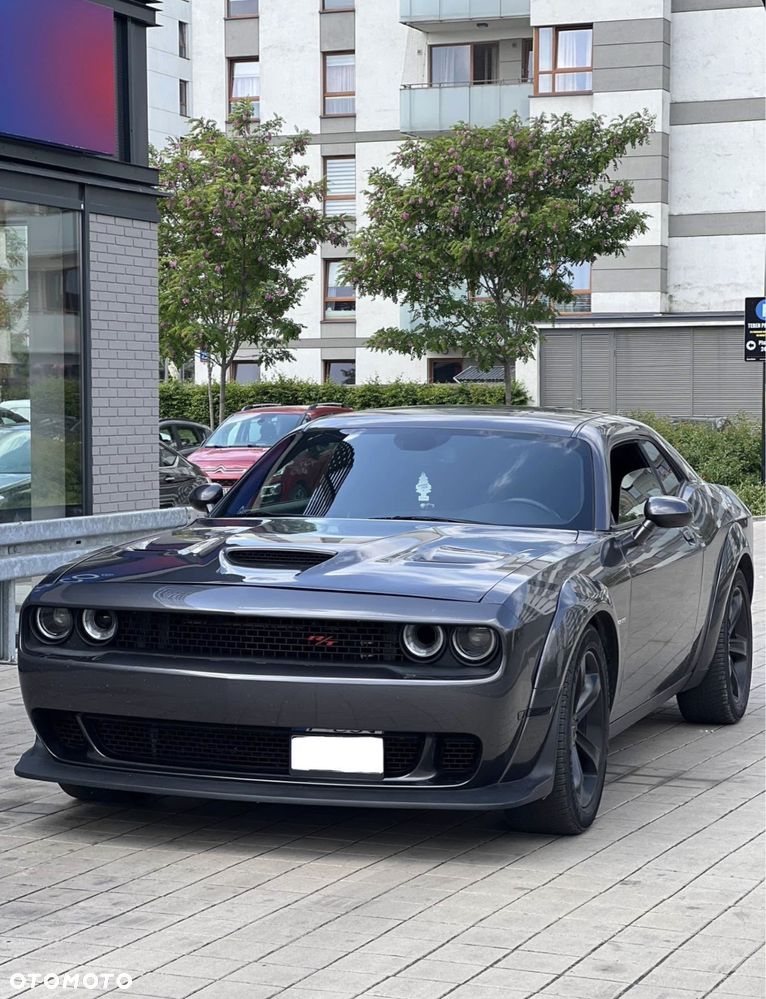 Dodge Challenger Automatik R/T Plus - 2