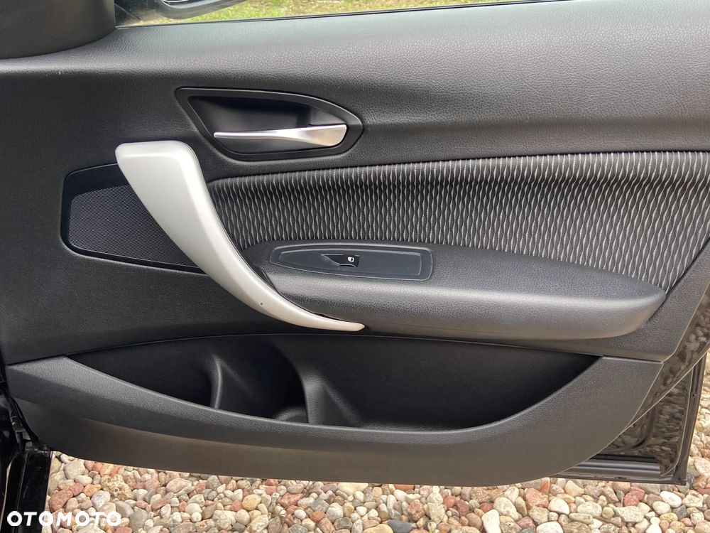 BMW Seria 1 - 25