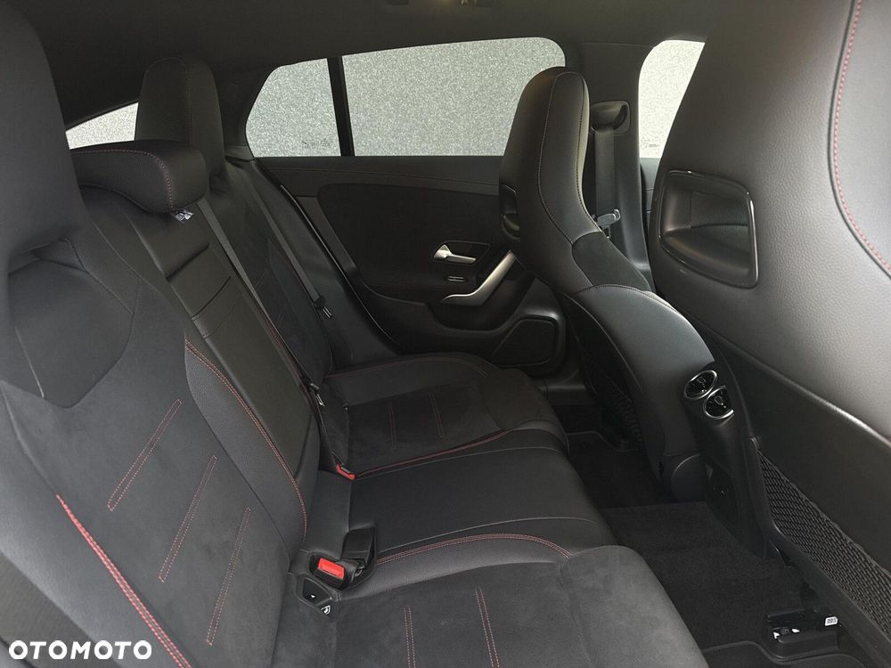Mercedes-Benz CLA 200 d 4-Matic AMG Line 8G-DCT - 21