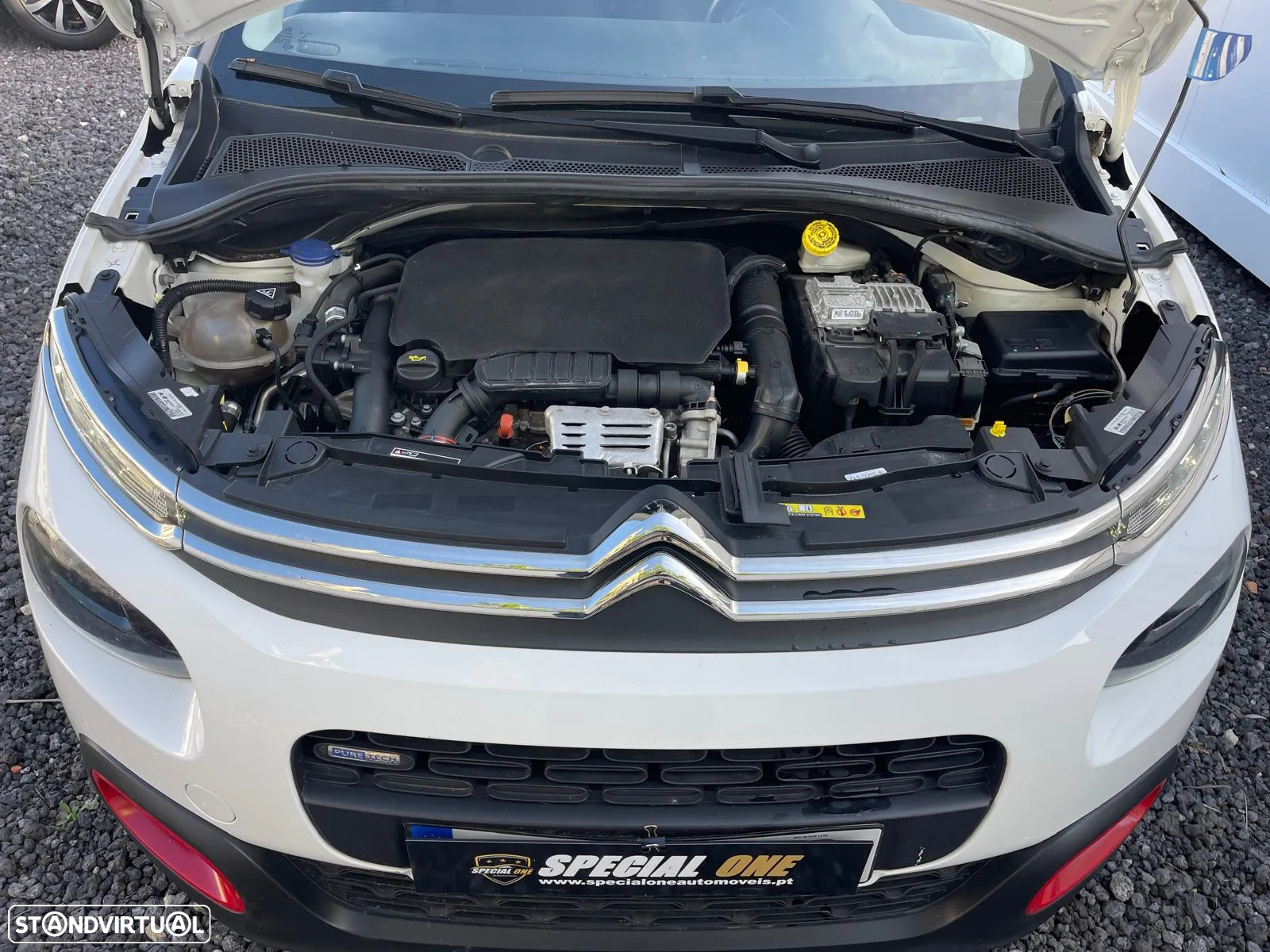 Citroën C3 1.2 PureTech Shine EAT6 - 12