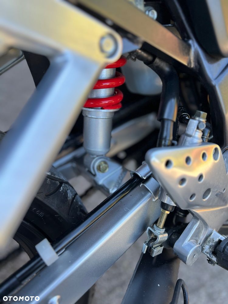 Honda CBR - 28
