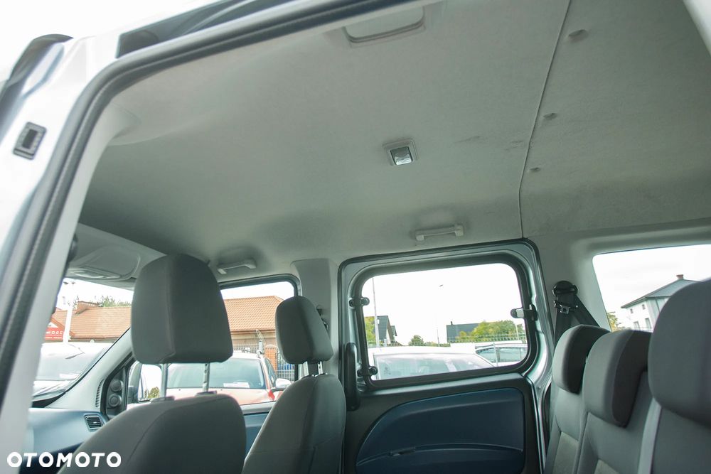Fiat Doblo 1.4 16V Start&Stopp Dynamic Family - 25