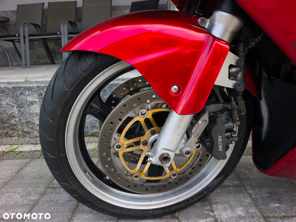 Honda CBR - 33