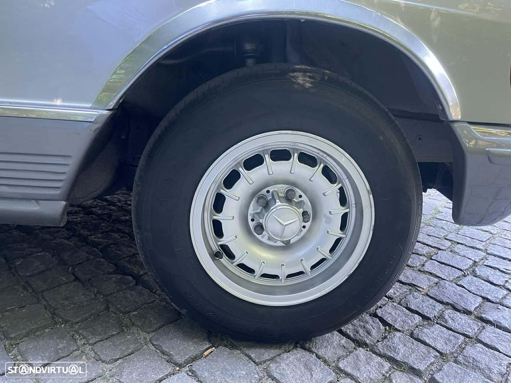 Mercedes-Benz W126 (1979-1992) - 14