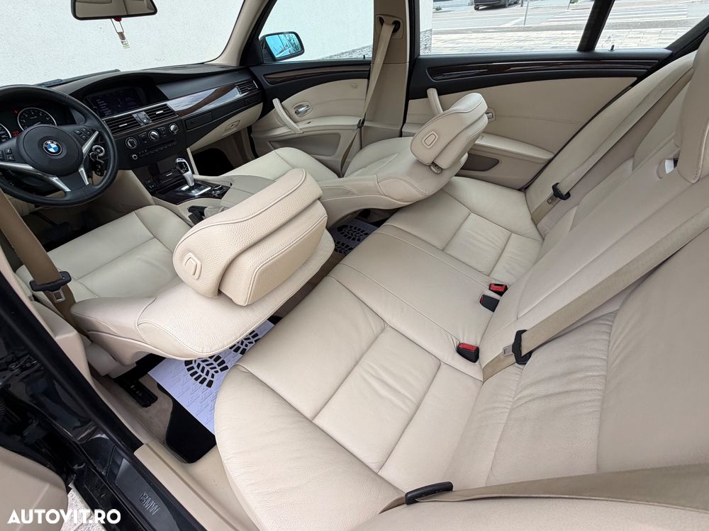 BMW Seria 5 520i Sport-Aut. - 14