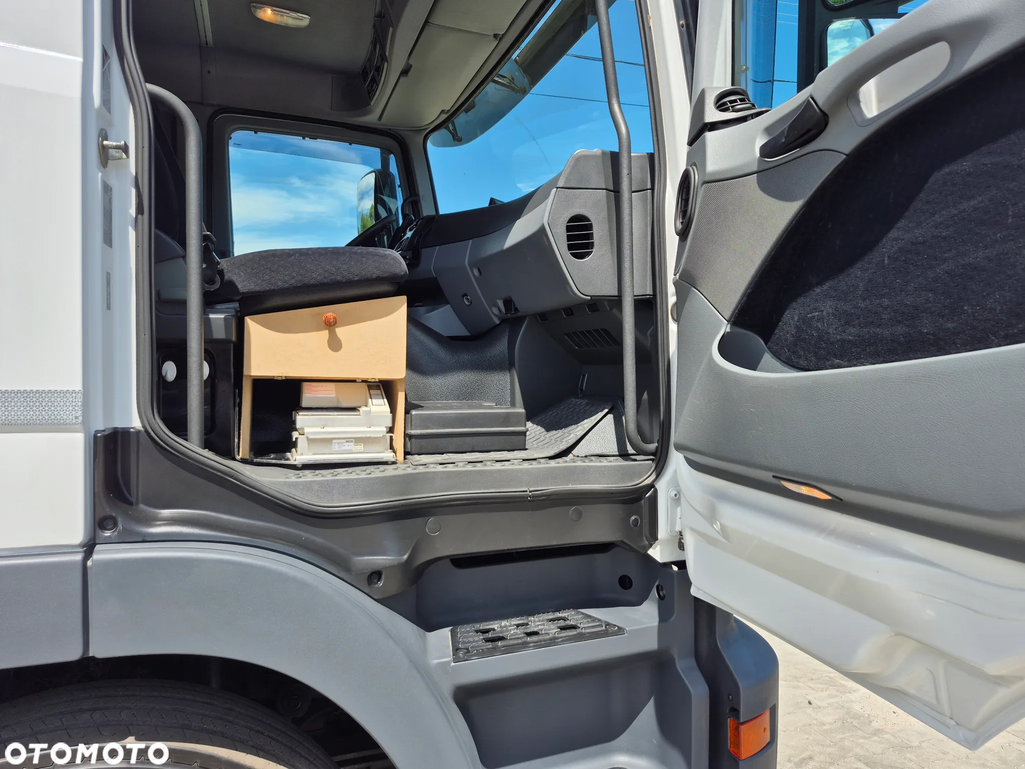 Mercedes-Benz AUTOCYSTERNA ACTROS 410 V6 - 26