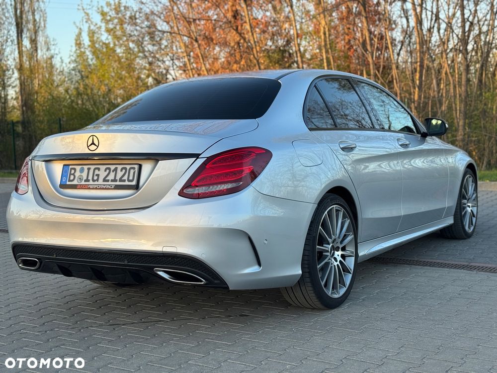 Mercedes-Benz Klasa C 180 7G-TRONIC AMG Line - 12