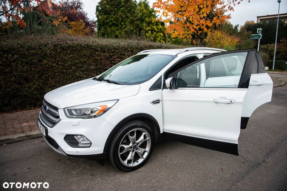 Ford Kuga 2.0 TDCi 2x4 Titanium - 15