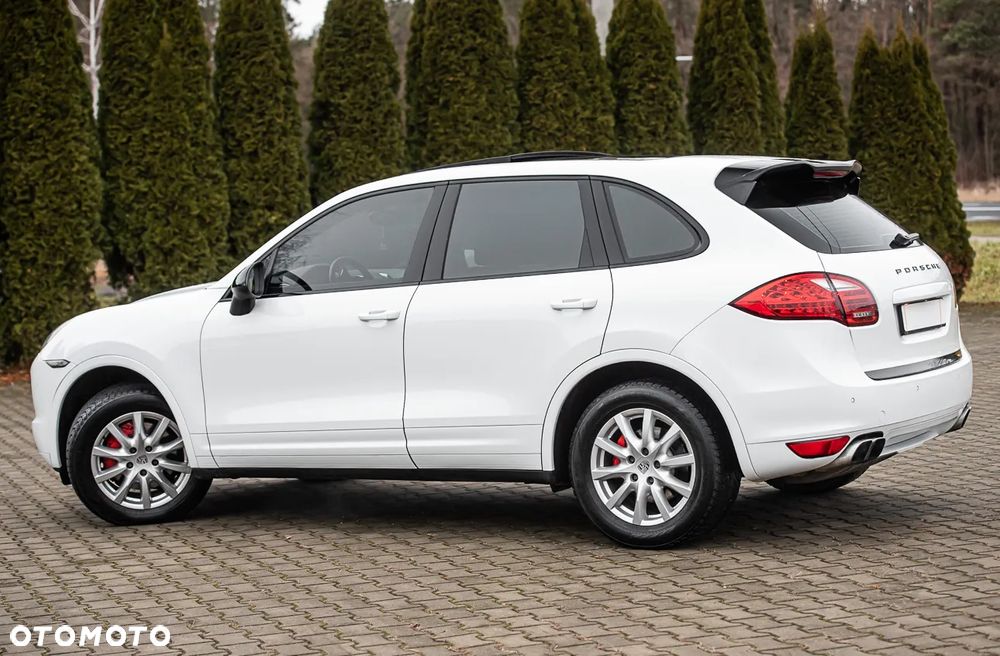 Porsche Cayenne Platinum Edition - 7