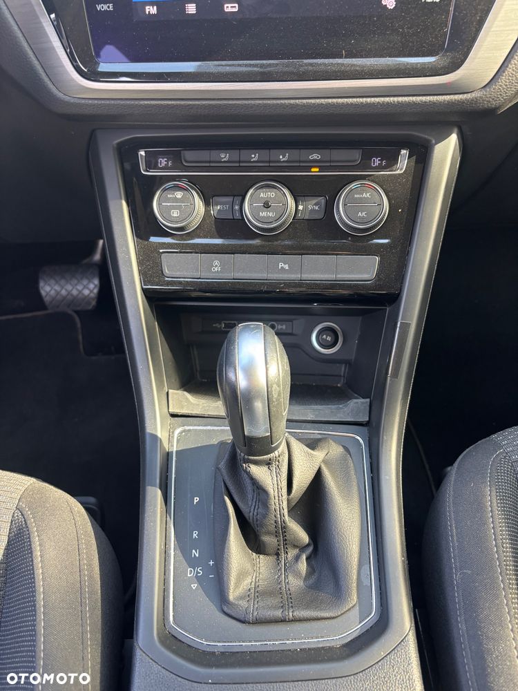Volkswagen Touran 2.0 TDI SCR DSG Join - 13