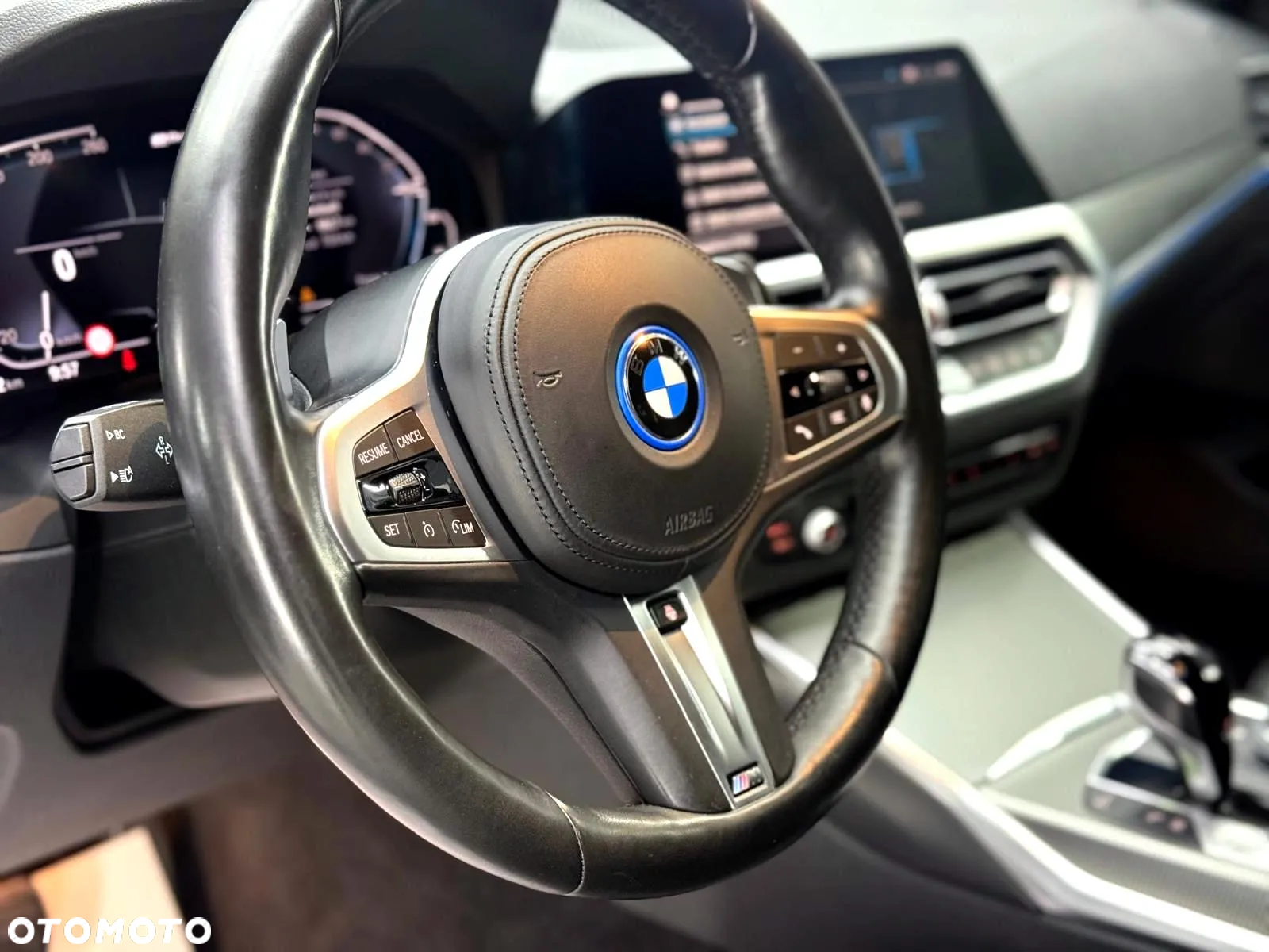 BMW Seria 3 330e xDrive M Sport sport - 16