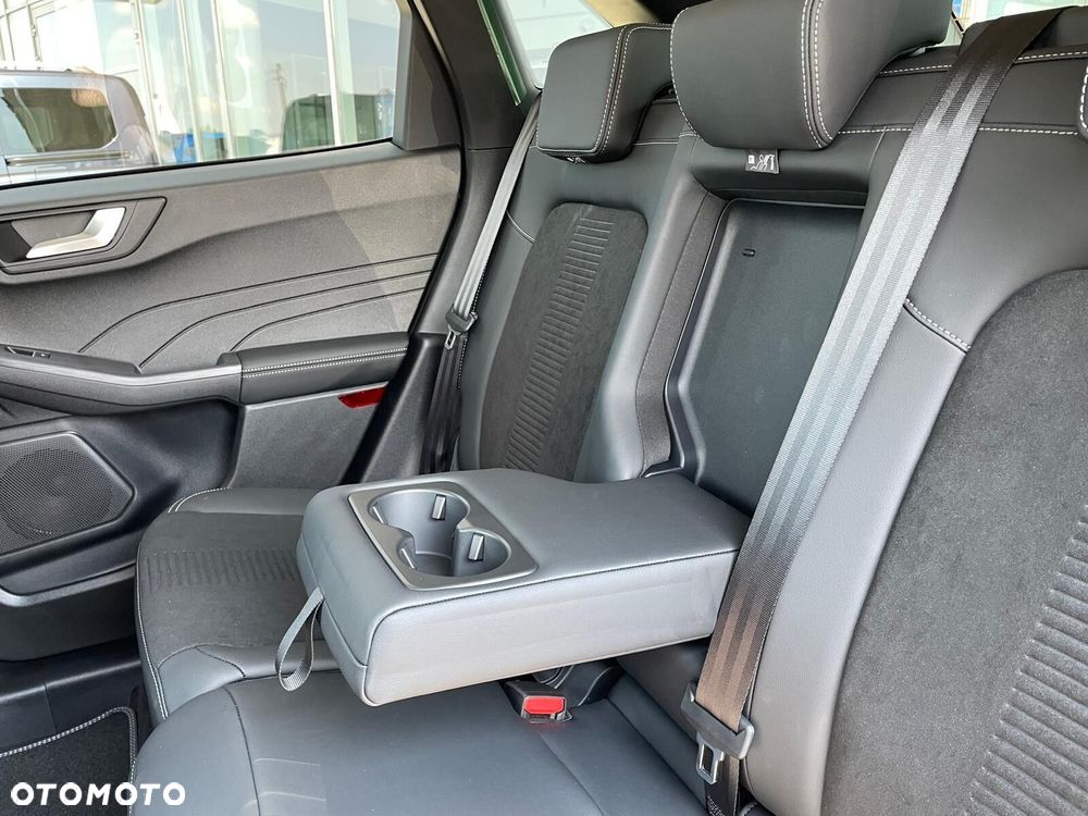 Ford Kuga - 34