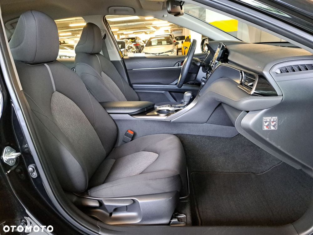 Toyota Camry 2.5 Hybrid Comfort CVT - 16