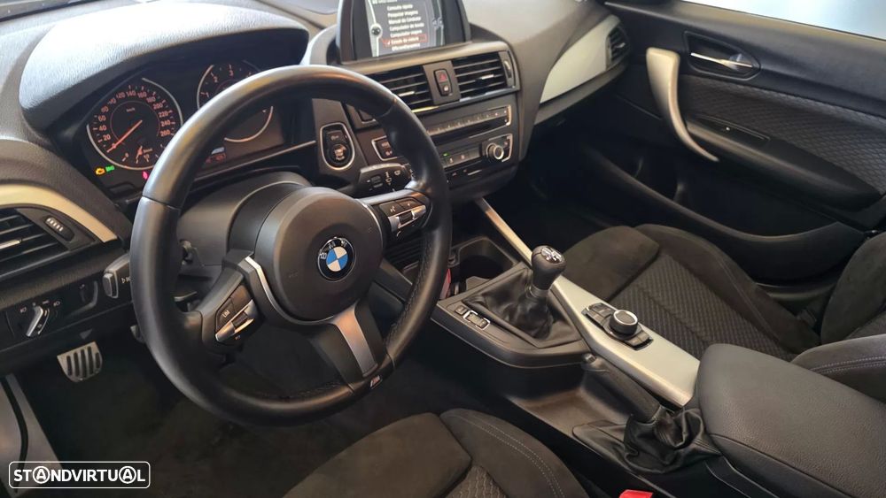 BMW 118 d Pack M - 38