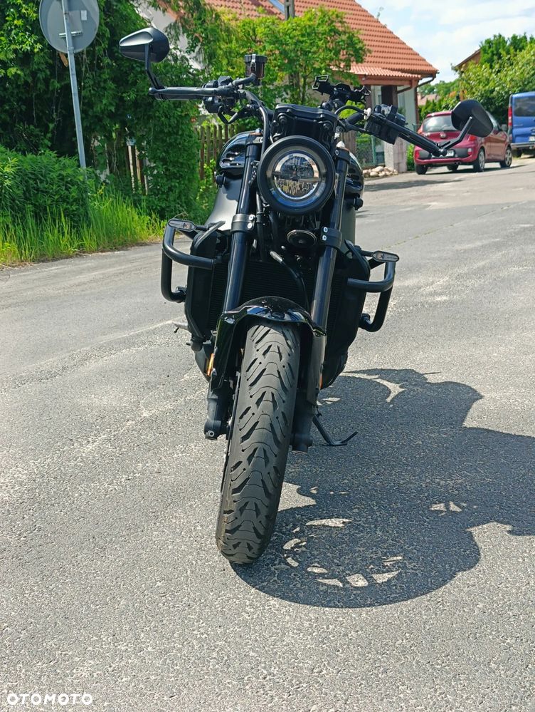 Yamaha XSR - 19