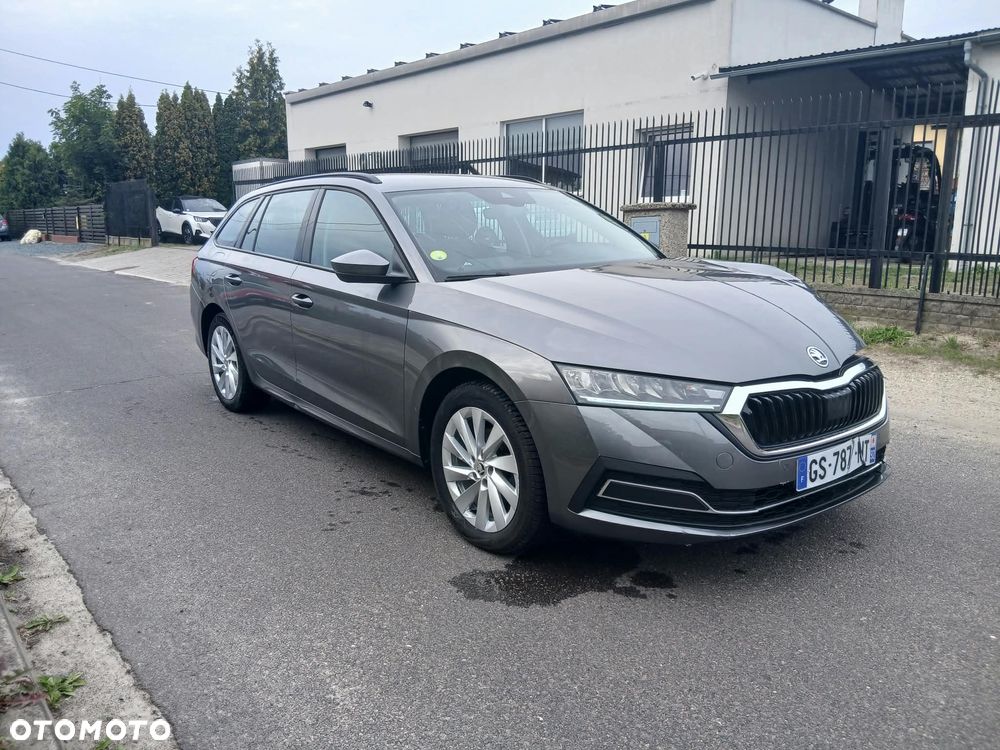 Skoda Octavia 2.0 TDI Sportline DSG - 2