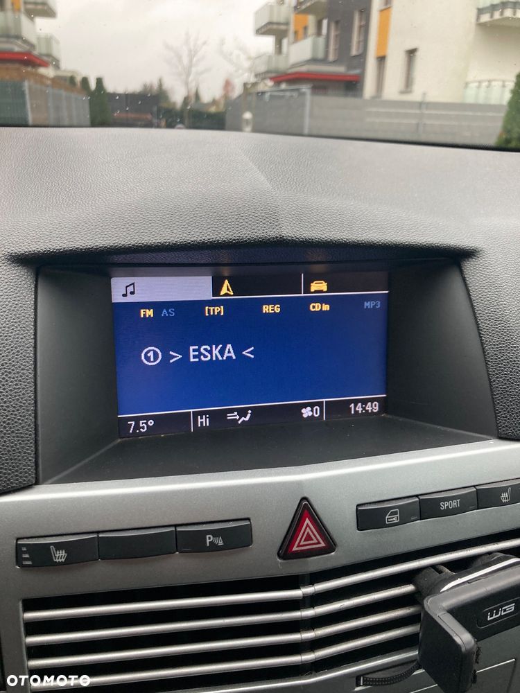 Opel Astra GTC 1.6 Turbo Edition - 9