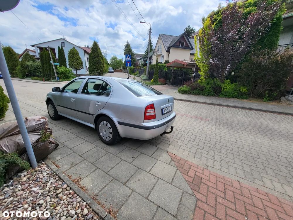 Skoda Octavia 1.6 Tour - 7