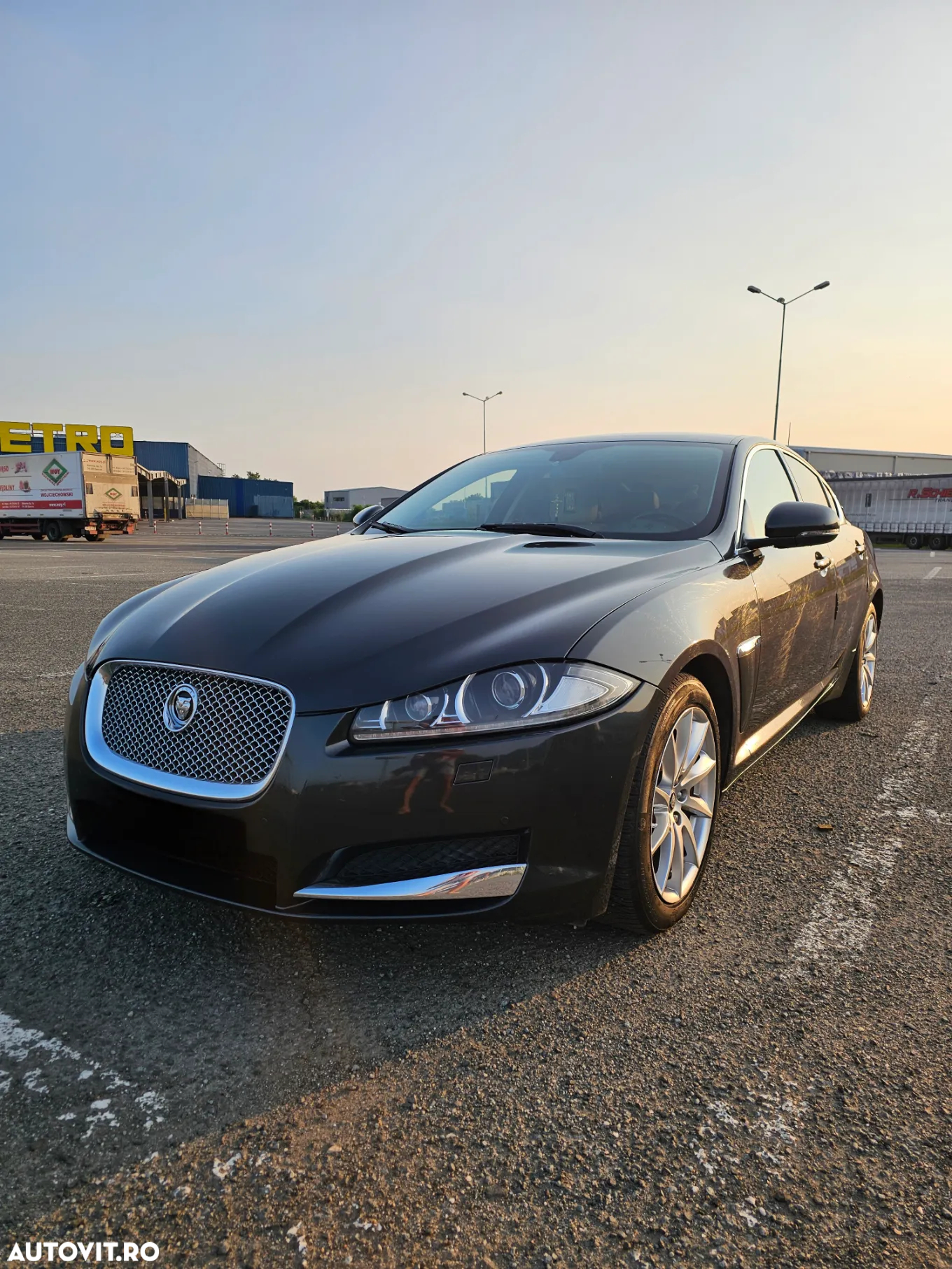 Jaguar XF 2.2 Diesel Sportbrake - 2