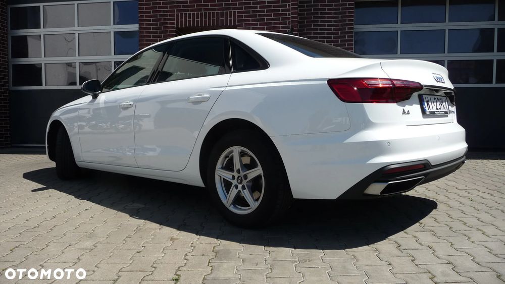 Audi A4 Limousine - 13