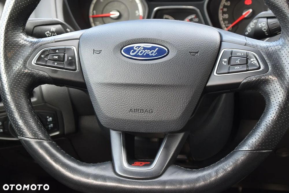 Ford Focus SW 2.0 TDCi ST - 19