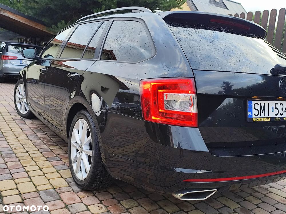 Skoda Octavia 2.0 TDI RS DSG - 35