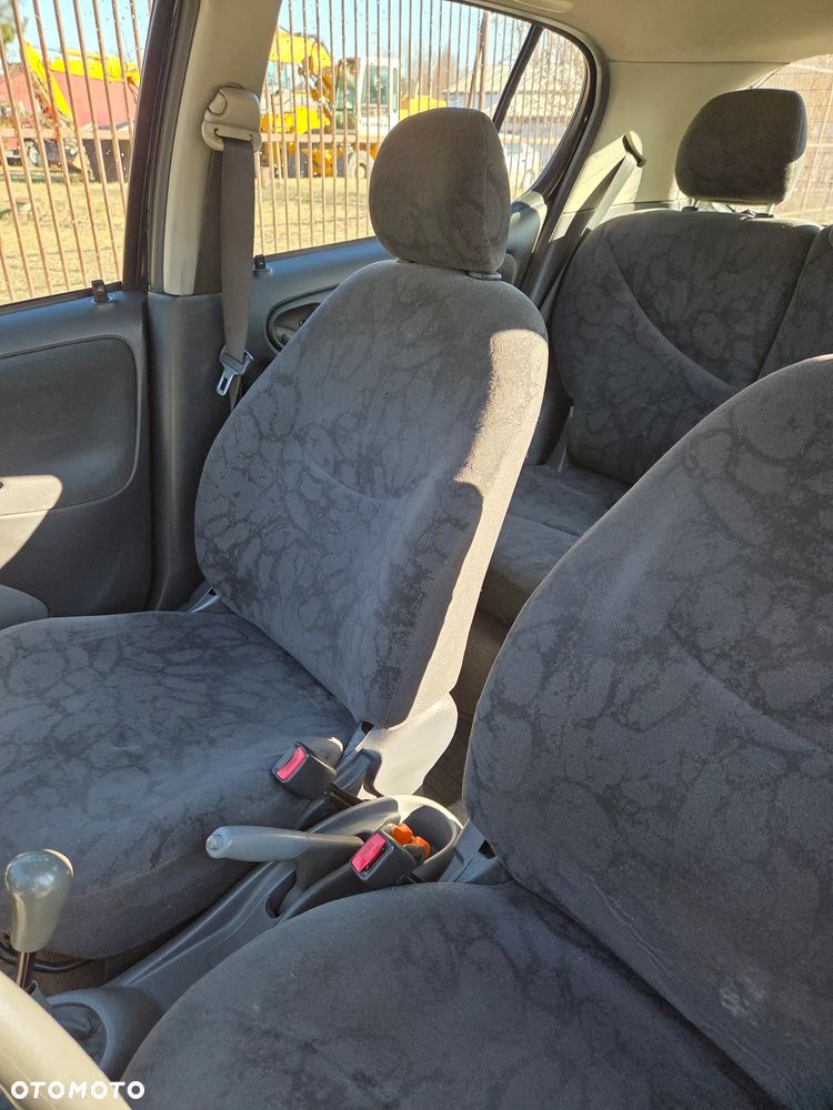 Toyota Yaris 1.4 D-4D - 6
