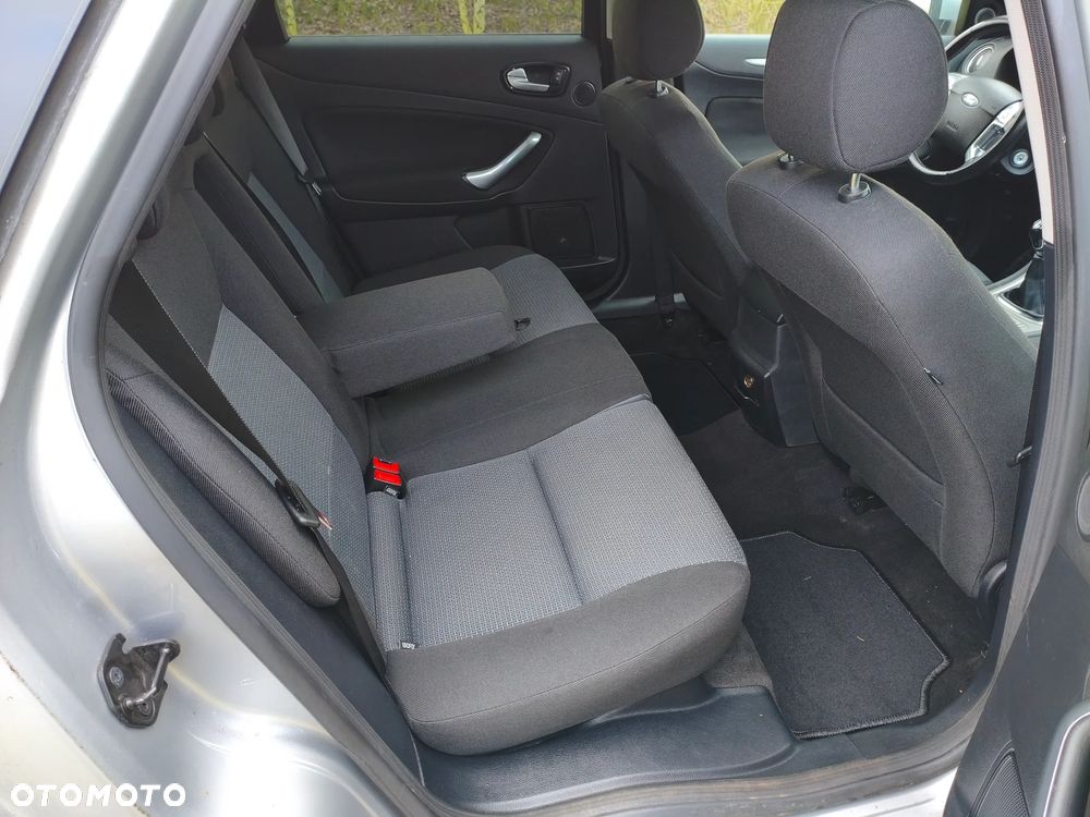 Ford Mondeo 1.6 Ti-VCT Ambiente - 11