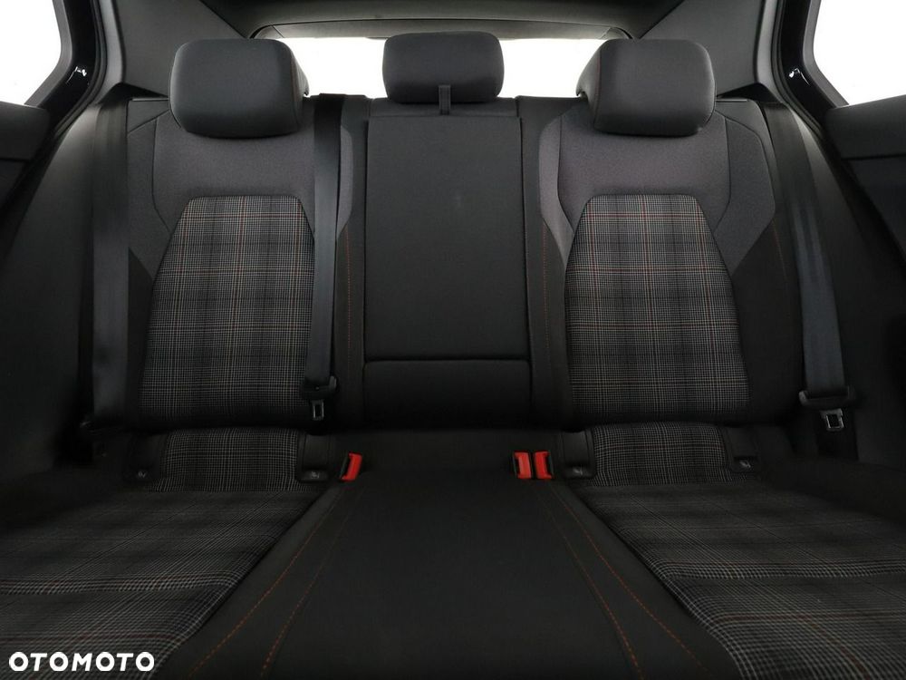 Volkswagen Golf 2.0 TSI GTI DSG - 19