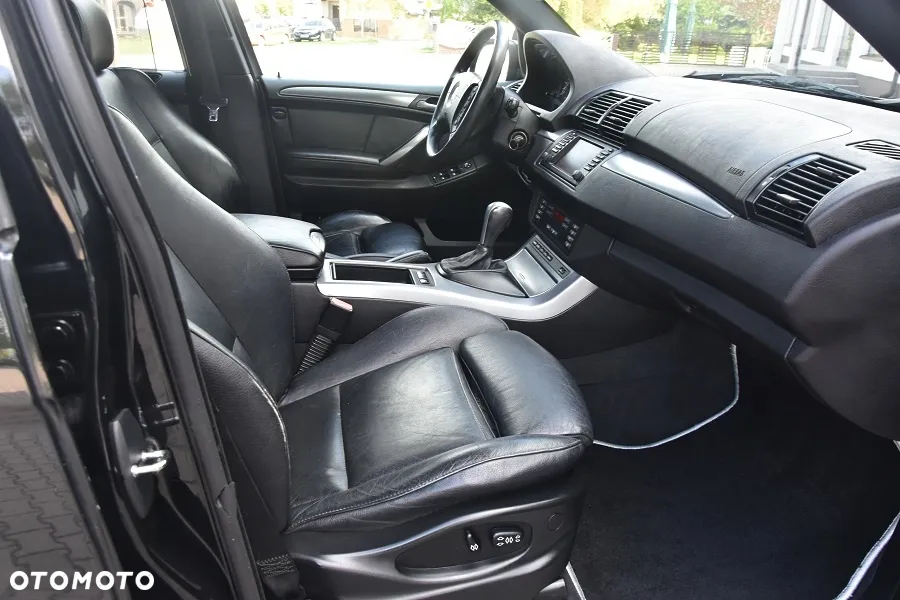 BMW X5 3.0 i - 18