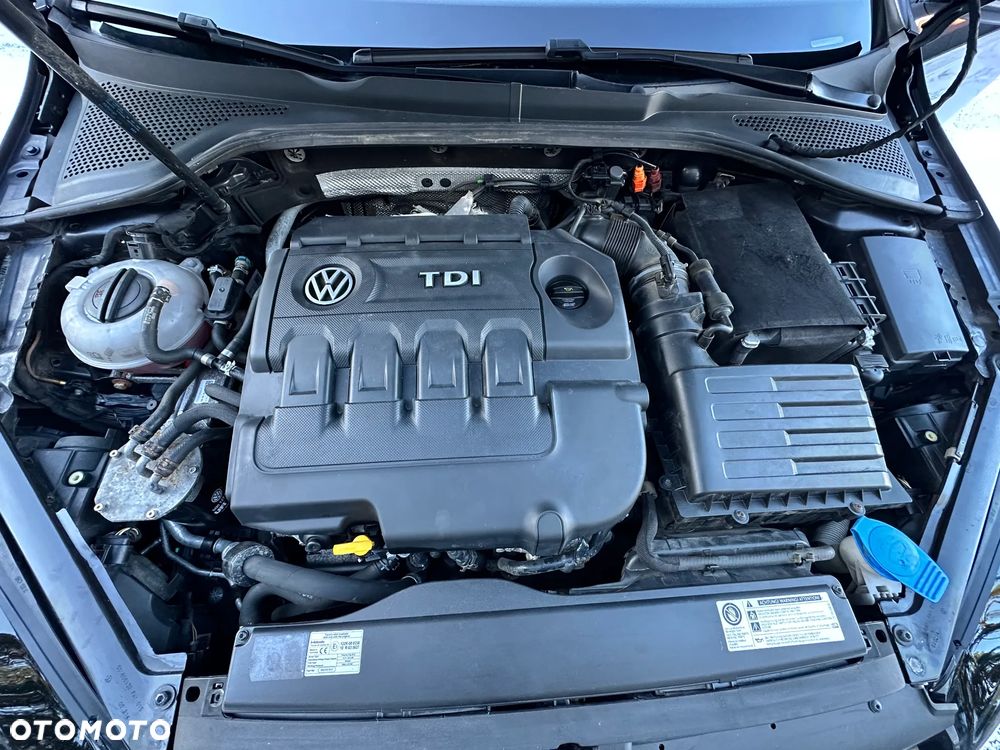 Volkswagen Golf 2.0 TDI (BlueMotion Technology) Comfortline - 30