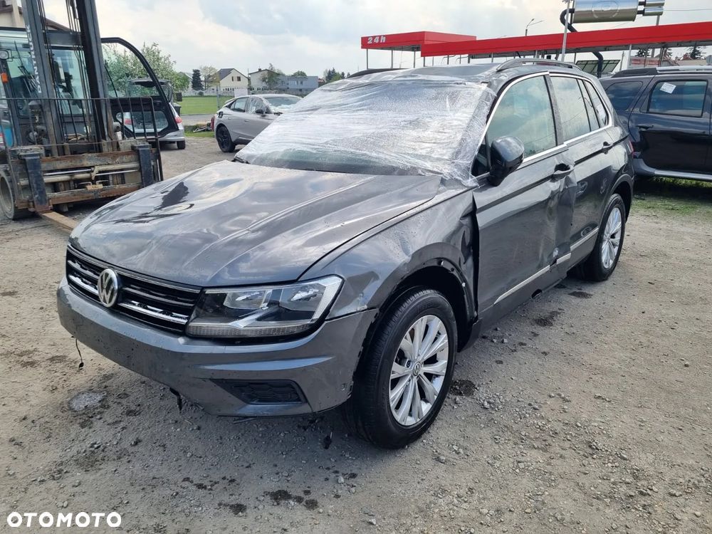 Volkswagen Tiguan - 5