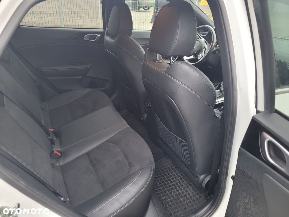 Kia XCeed 1.6 T-GDI Prestige Line DCT - 14