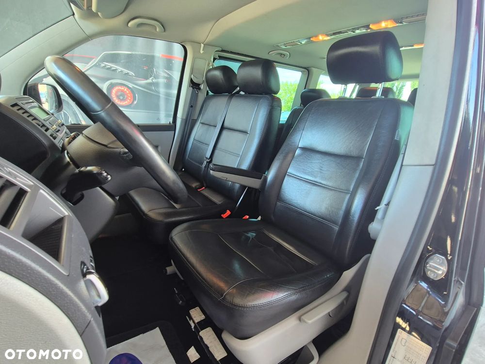 Volkswagen Caravelle - 24
