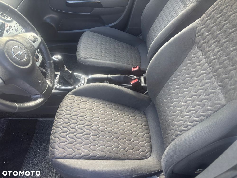 Opel Corsa 1.2 16V Cosmo - 25