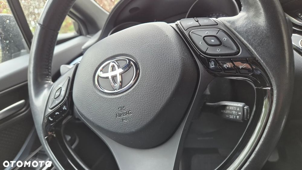 Toyota C-HR 2.0 Hybrid Executive - 11