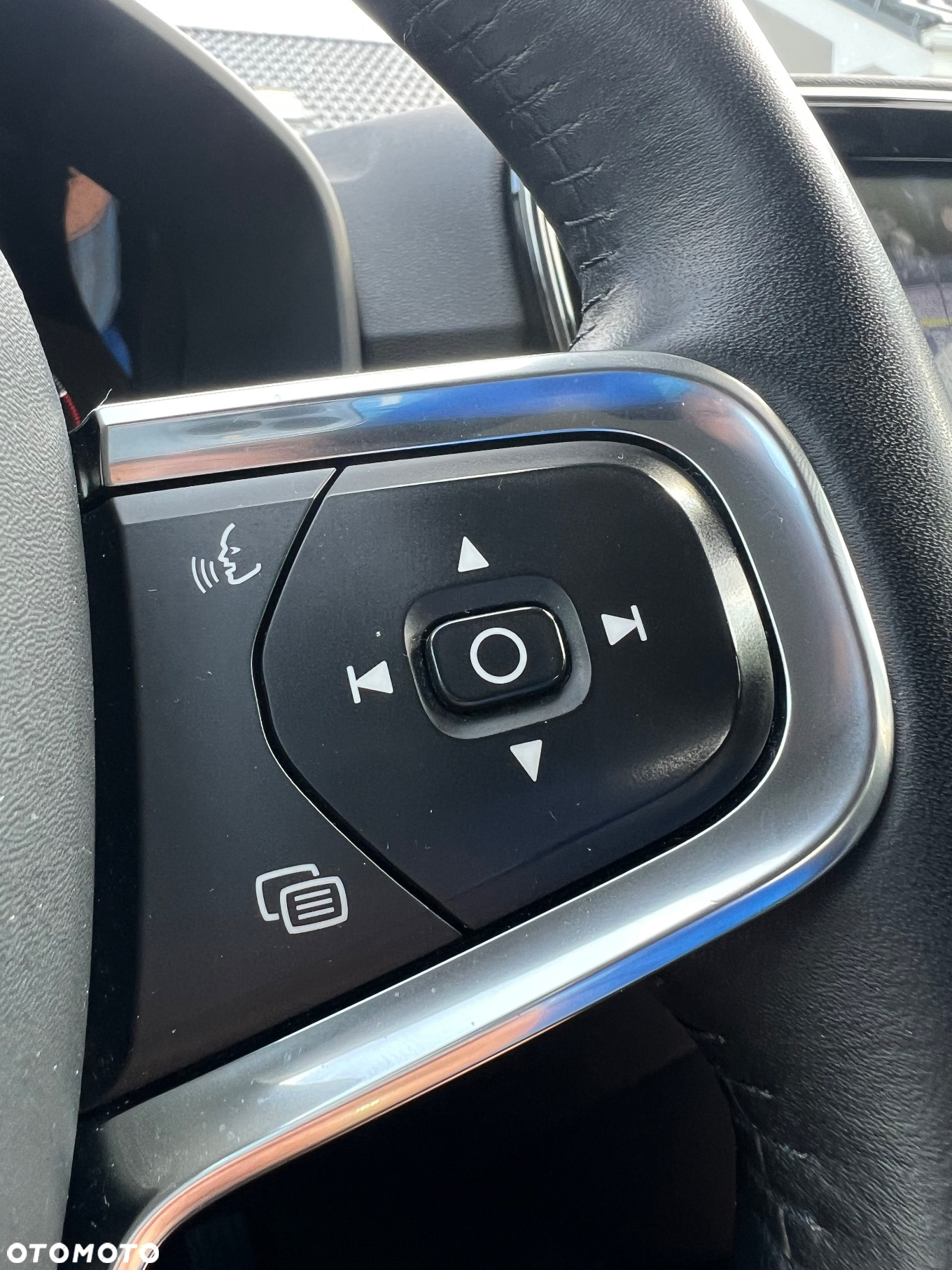 Volvo XC 40 T3 Geartronic Momentum Pro - 15